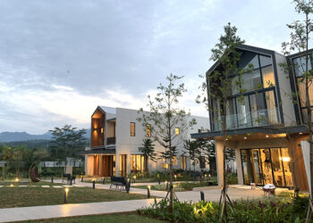 Catat! Gelar VVIP Unit Preview dan Resmikan Kantor Marketing Besok,  The Sanctuary Collection Hadirkan Test Drive Mobil Listrik Tesla