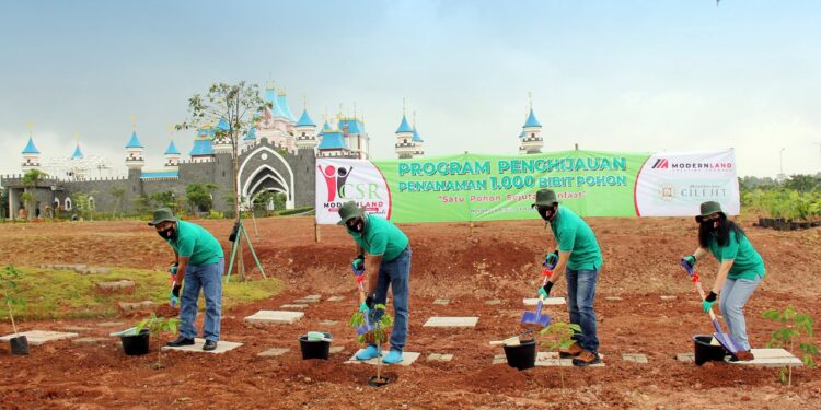 Peduli Penghijauan, Modernland Realty Tanam 1.000 Bibit Pohon di Kawasan Modernland Cilejit
