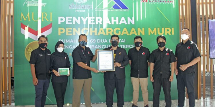 Rumah New Shinano Precast Cetak Rekor MURI Sebagai  Rumah Dua Lantai Tipe 69 dengan Pembangunan Tercepat di Indonesia