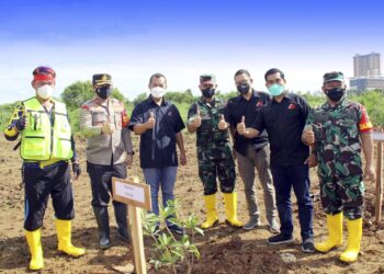 Jakarta Garden City Gelar Gowes dan Tanam