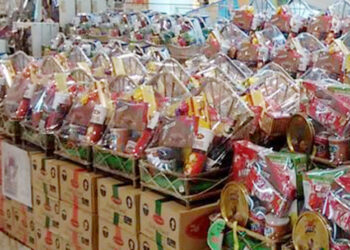 Peduli Sesama, Alfa Mart dan Komunitas Properti Tebar Bingkisan Lebaran