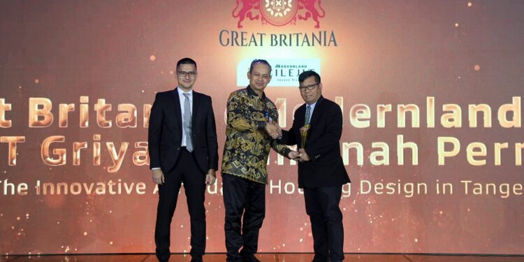 Super Cluster Great Britania di Modernland Cilejit Raih Penghargaan Properti Indonesia Award 2023