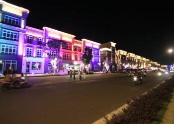 Percantik Kawasan Komersial, Eco Town Resmikan Tata Cahaya Senopati Boulevard