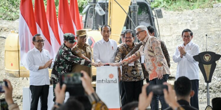 Presiden Meresmikan Pembangunan Tiga Proyek Intiland di Ibu Kota Nusantara