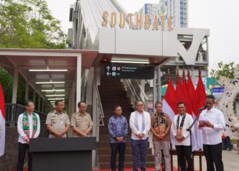 Permudah Akses Menuju Stasiun, SML Resmikan JPO di Southgate