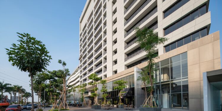 Divestasi Investasi, Presdir Intiland Lepas Kepemilikan Saham Perseroan