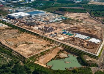 Dampak Tren Relokasi Pabrik Perusahaan China Terhadap Pasar Industrial di Indonesia: Peluang dan Tantangan