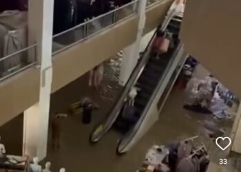 Banjir Landa Bekasi, Kantor Wali Kota Sampai Pusat Perbelanjaan Terendam