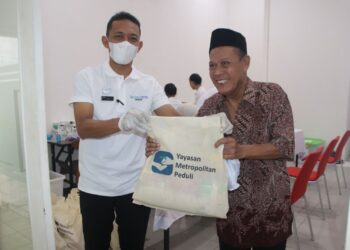 Bakti Sosial Warnai HUT ke-12 Metland Hotel Cirebon